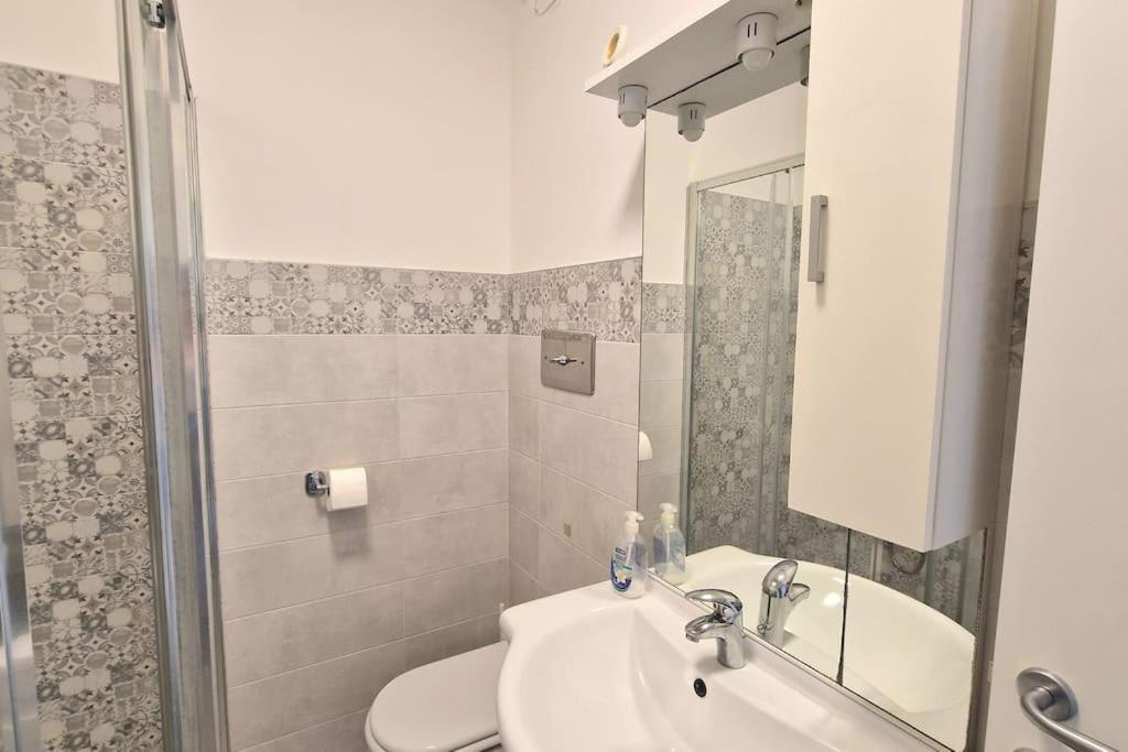 Europa Pool Apartment Бардоліно Екстер'єр фото