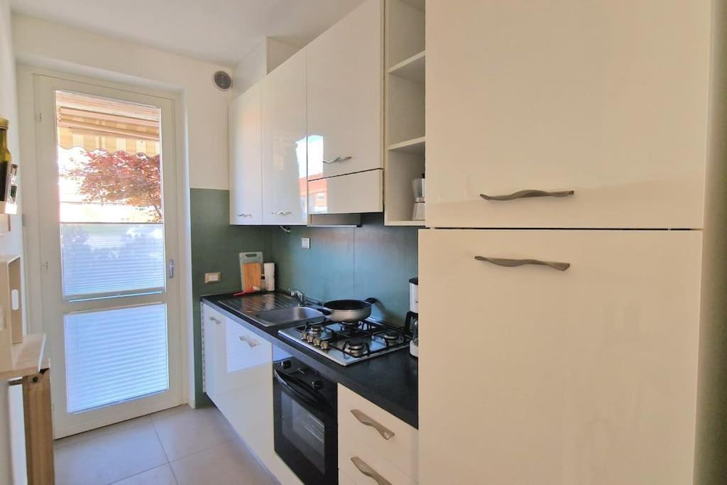 Europa Pool Apartment Бардоліно Екстер'єр фото